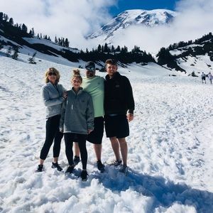 Meet your Posher, Shannon